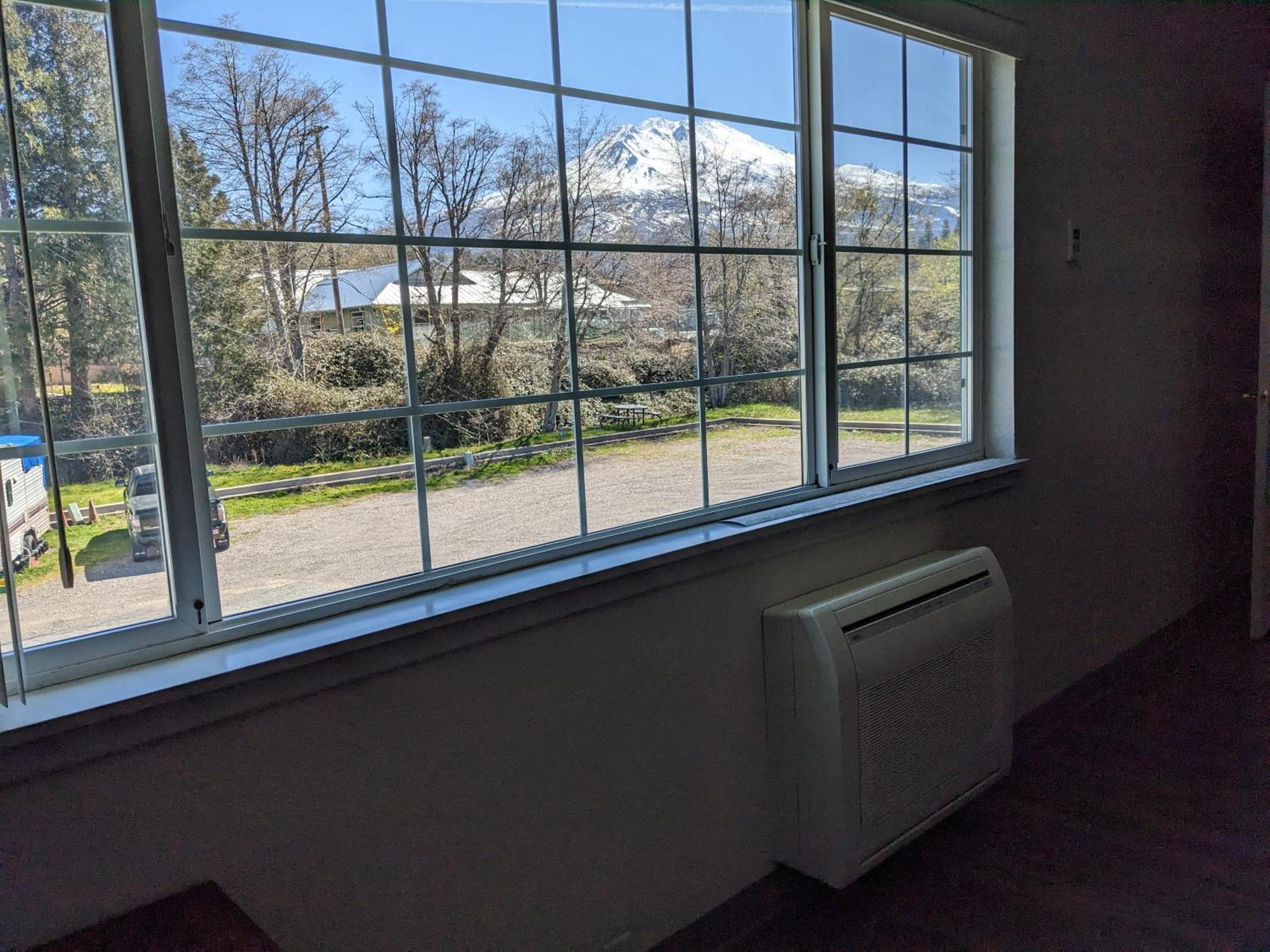 Hi-Lo Motel, Cafe And Rv Park Weed Room photo